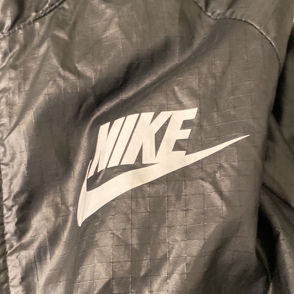 cute nike zip up with hood - Picture 3 of 4